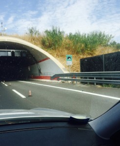 Galleria al buio sull'autostrada Catania - Siracusa