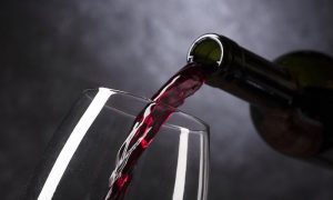 Enoteche: vini, distillati e liquori a portata di clic grazie ai portali online